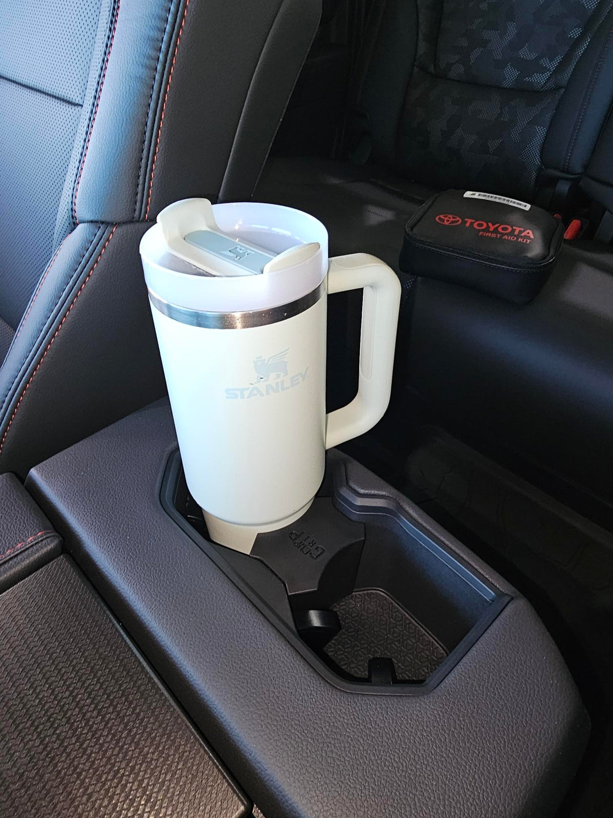 22-26 Tundra SR-SR5-Limited-TRDPro Cup Grip Set